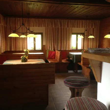 Alpengasthof Hoiswirt 宾馆 3*